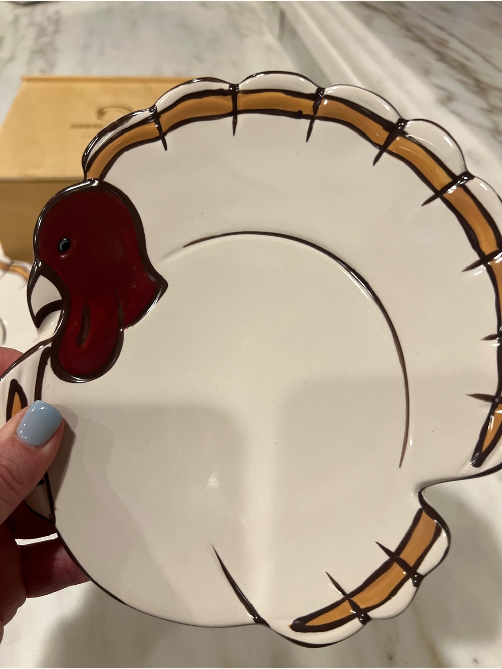 Pottery Barn 4 Dessert plates - Picture 3 of 7